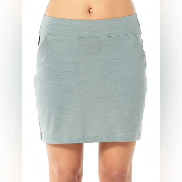 Icebreaker Cool Lite Merino Wool Yanni Skirt in Shale Green - Picture 2 of 12